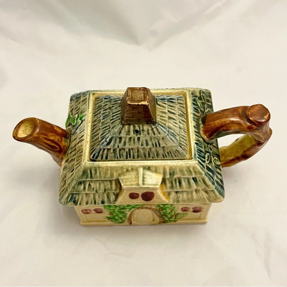 Small English Cottage Inspired Glazed Ceramic Lidded Teapot, Vintage GUC